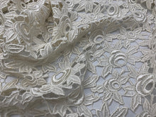 Load image into Gallery viewer, FS-FN-1015 - Korea Guipure Lace (2 Colours)