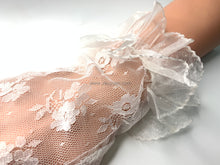 Load image into Gallery viewer, FS-L0902 - 6 inches Fingerless Organza Cuff Lace Gloves (1 Colour)
