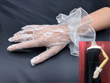 將圖片載入圖庫檢視器 FS-010B - 9 inches Organza Ruffle Cuff Lace Gloves (1 Colour)
