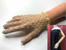 將圖片載入圖庫檢視器 FS-026 - 7 inches Netting Gloves with Sequins and Beads (1 Colour)

