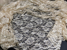 Load image into Gallery viewer, FS-7827 - Japan Raschel Lace (5 Colours)
