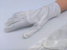 將圖片載入圖庫檢視器 FS-9730 - 9 inches Plain Satin Bridal Gloves (12 colours)
