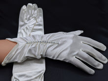 將圖片載入圖庫檢視器 FS-9783 - 11 inches Back Strass Satin Bridal Gloves (14 colours)
