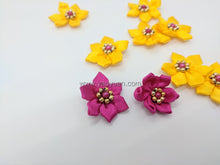 將圖片載入圖庫檢視器 3cm Satin Fabric Flower with Beads (4 Colours)
